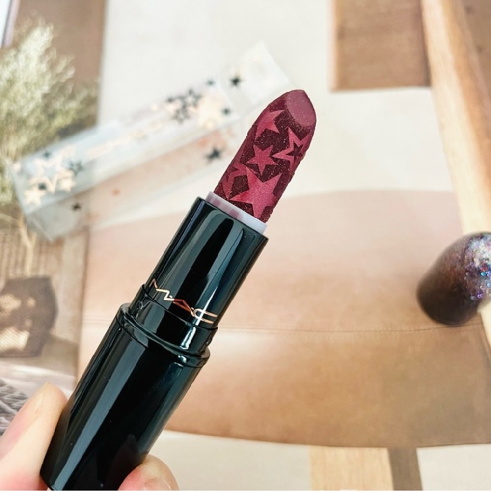 M.A.C Limited Edition Lipstick Walk of Fame - Picture 2 of 5